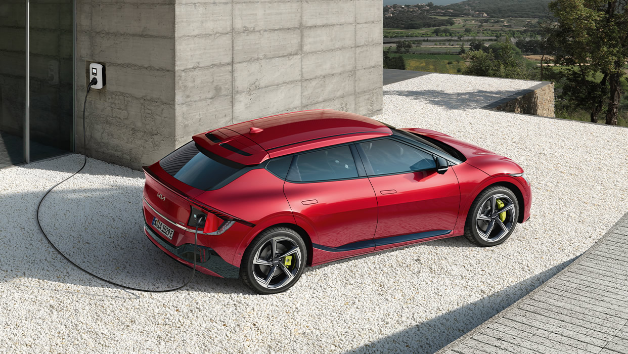 Kia EV6 lädt an heimischer Wallbox